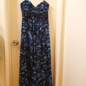 BCBGMAXAZRIA Sz4 Gown
